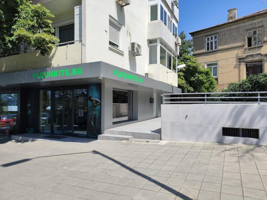 Opal Beachfront Apartment Varna Exterior photo