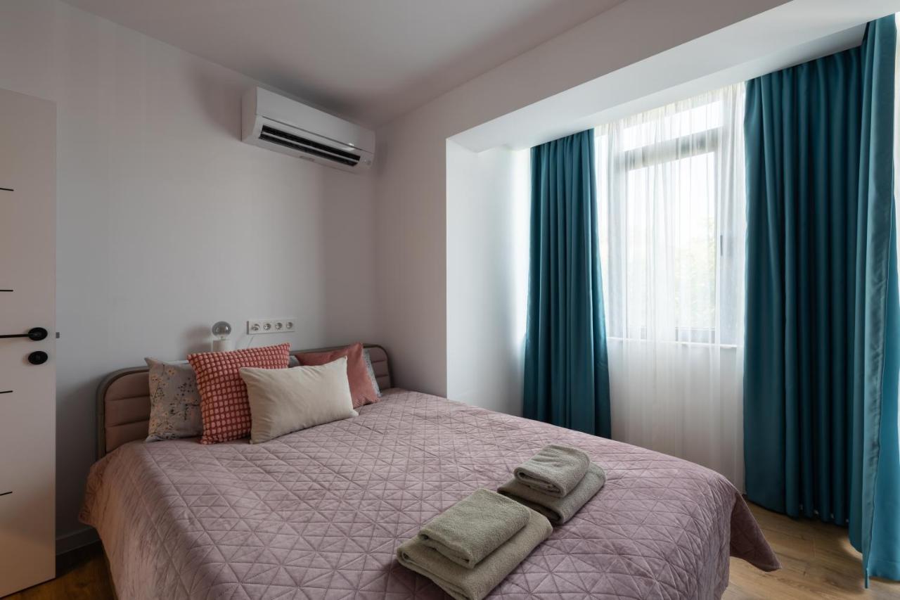 Opal Beachfront Apartment Varna Exterior photo